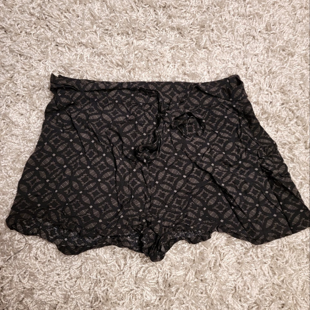 Comfy shorts (Streetwear Society)